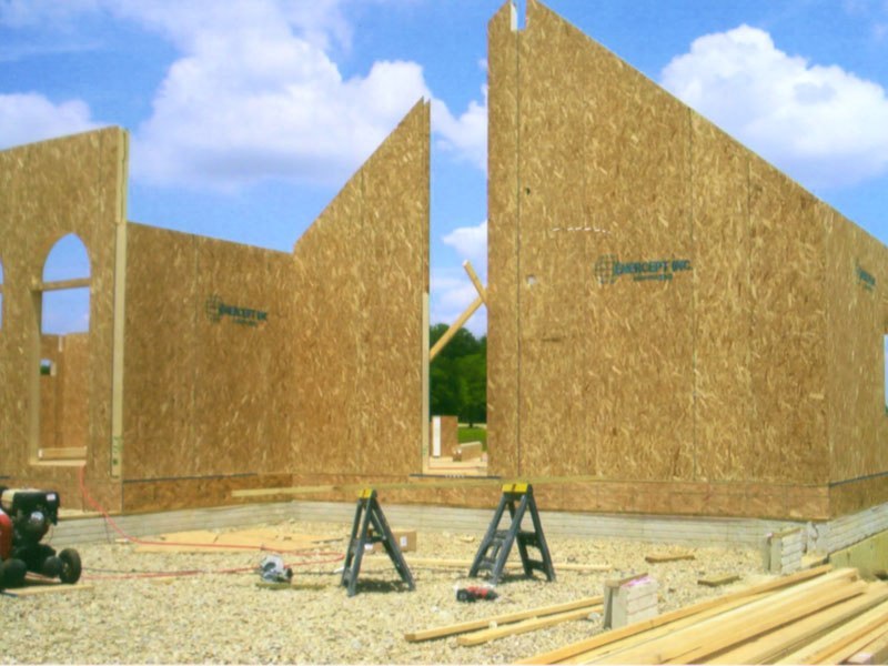 Structural insulated panel walls